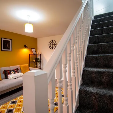 Ninas Nest In Harborne Apartment Birmingham Exterior photo